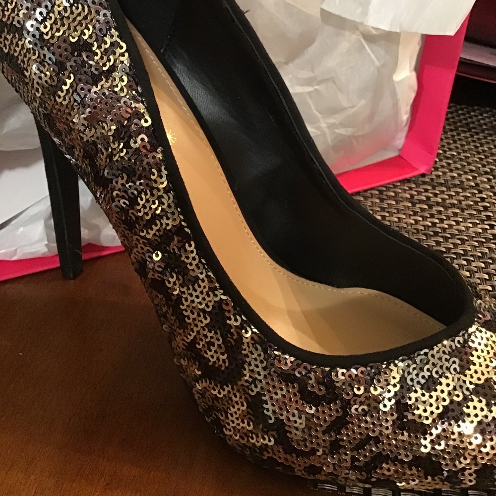 Treena Pointed Toe Pump Shoe